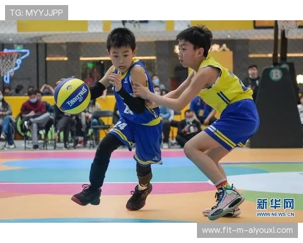 世界篮球联赛在赛季中推广青少年观赛项目吸引家庭观众，青少年篮球公开赛